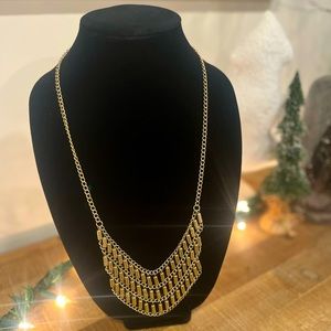 Women’s Gold Priemer Design Necklace
